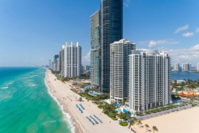 Sunny Isles 1BDR Sea View and Pool
